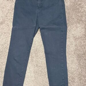 Wit & Wisdom Cropped Straight Leg Pants